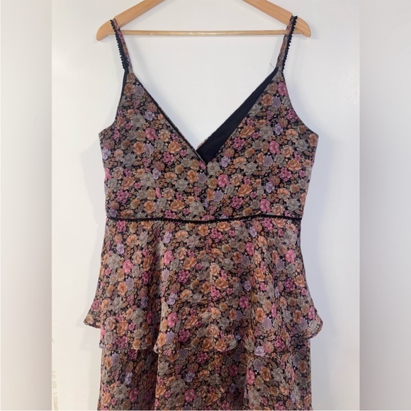 DB Studio floral print tiered ruffled dress in size 16 - Picture 2 of 5